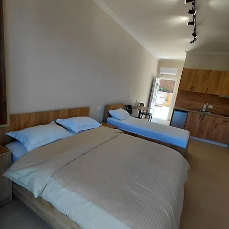 Gjiri Lalzit Sol Apartment *