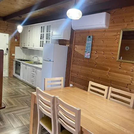 Gjiri Lalzit Sol Apartment *